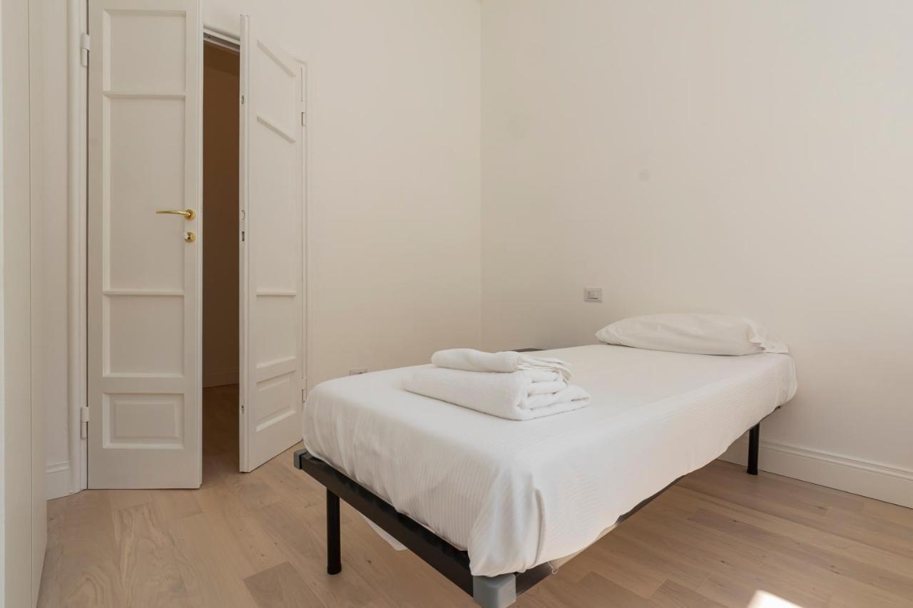 Luxury Apartment Near Porta Romana Tertulliano 37 Milan Bagian luar foto